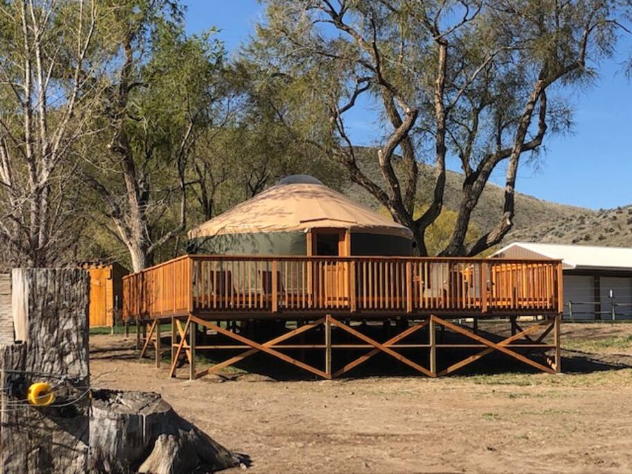 Owyhee River & Canyonlands Yurt w/ large deck Farm stays for Rent in