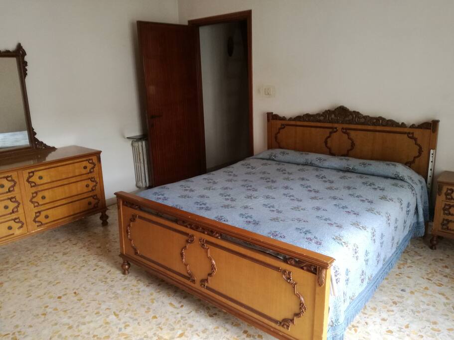 Bedroom with double bed