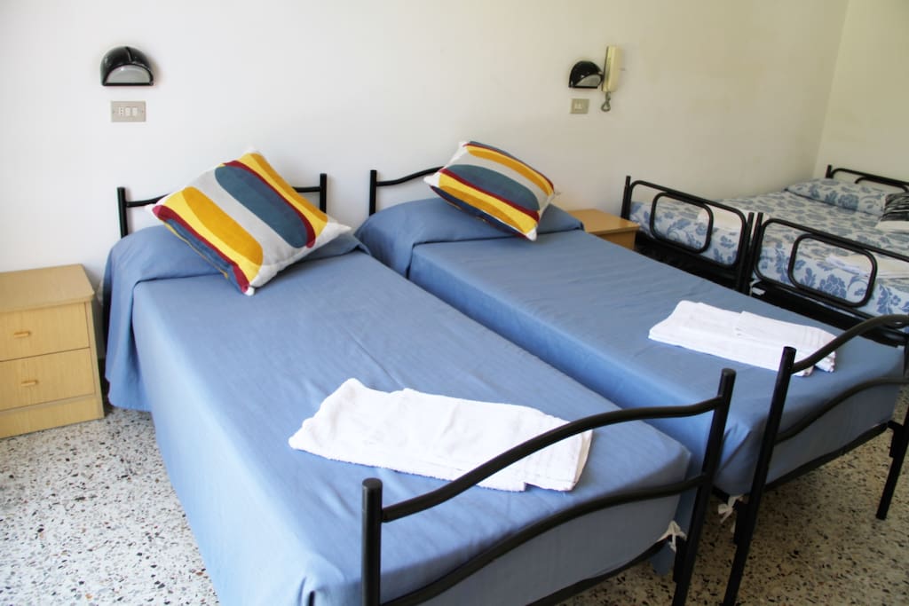Camera 4 posti letto (no castello)