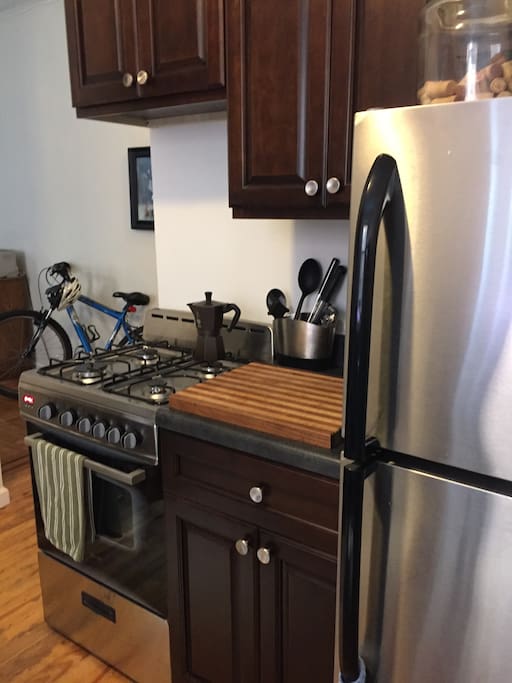 Oven and fridge