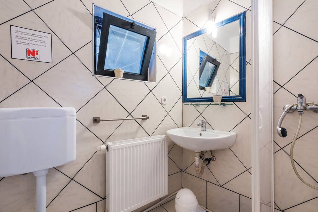 2 bathroom