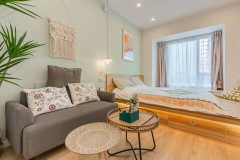 『如沐春风』火车东站/双地铁线3分钟可达榻榻米大床新房公寓