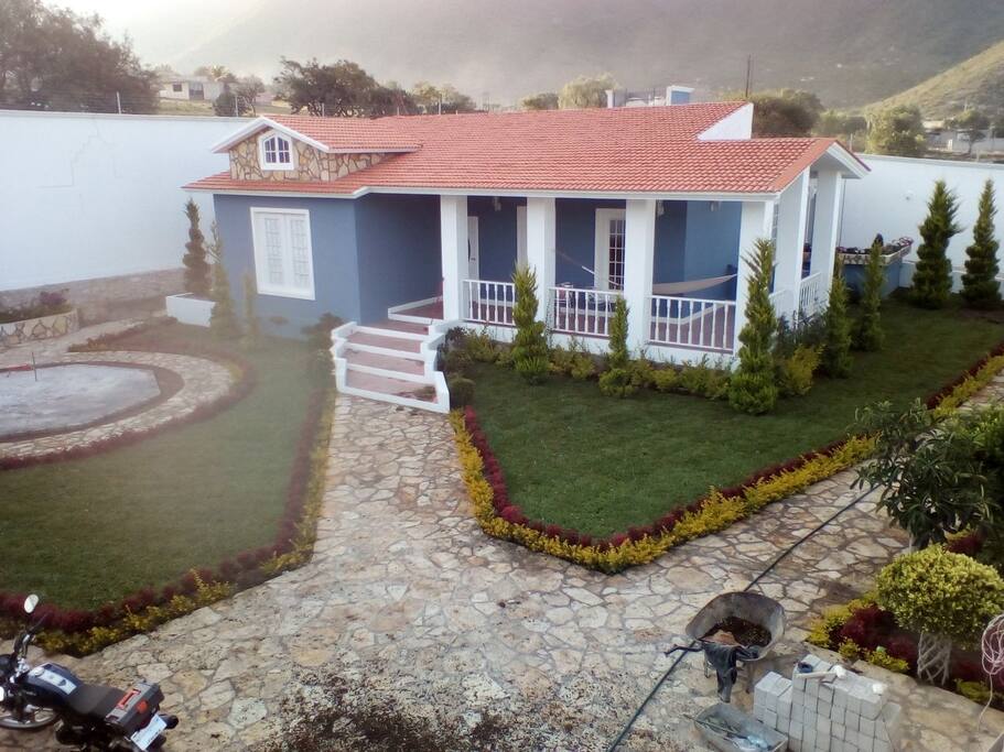 Vista aérea del frente