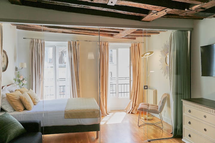 Apartments Du Louvre managed Airbnb listing 3