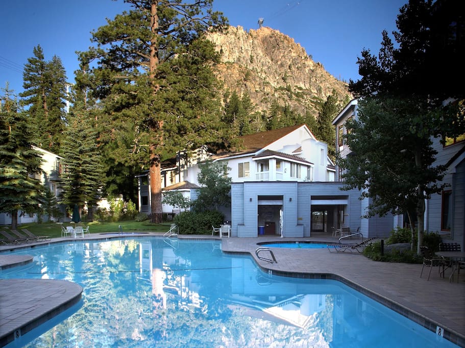 Squaw Valley Lodge Pool in morning