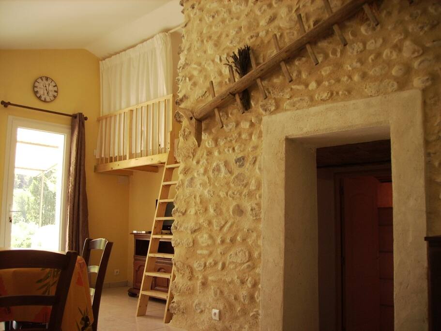 Salon et mezzanine enfant (à partir de 6 ans)