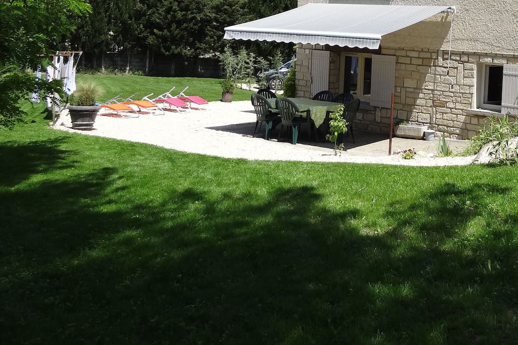 Terrasse du gîte, exposition plein sud