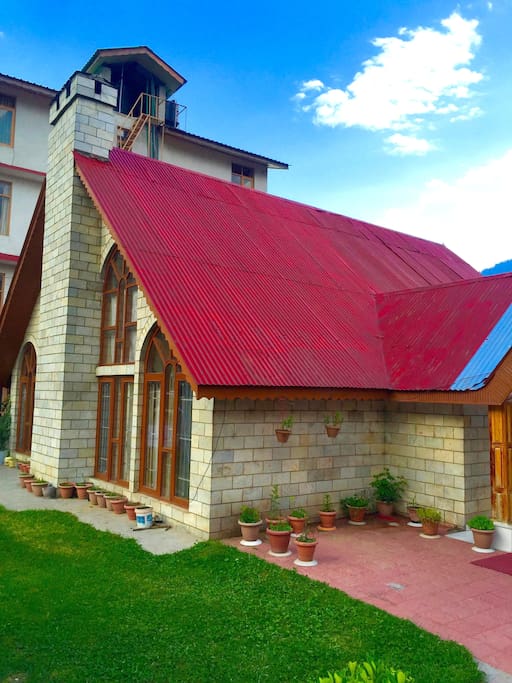 Exterior Picture of Shuru Cottage
