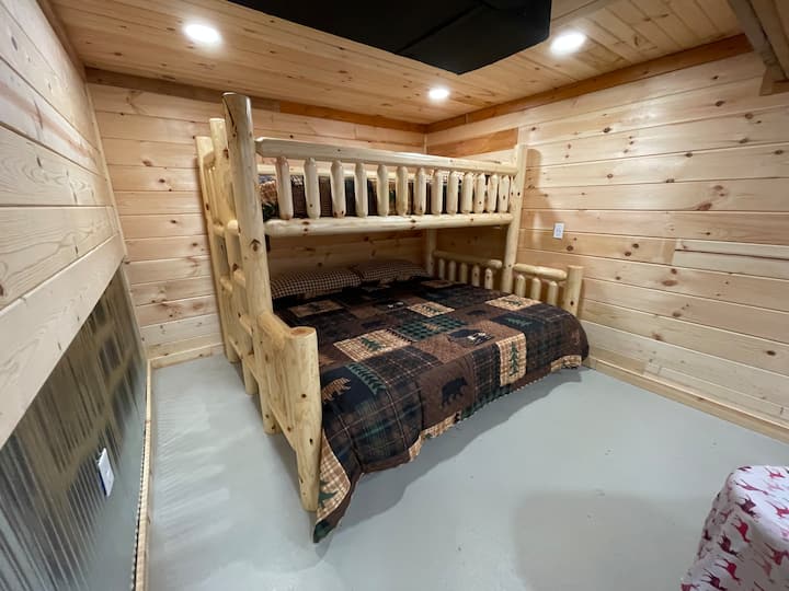 Gathering Cabin - Basement bedroom
Twin Bunk and King Bunk Bed