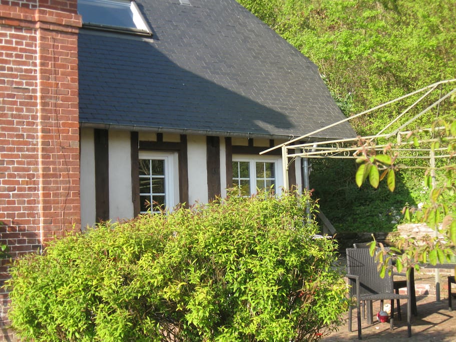 côté jardin et terrasse