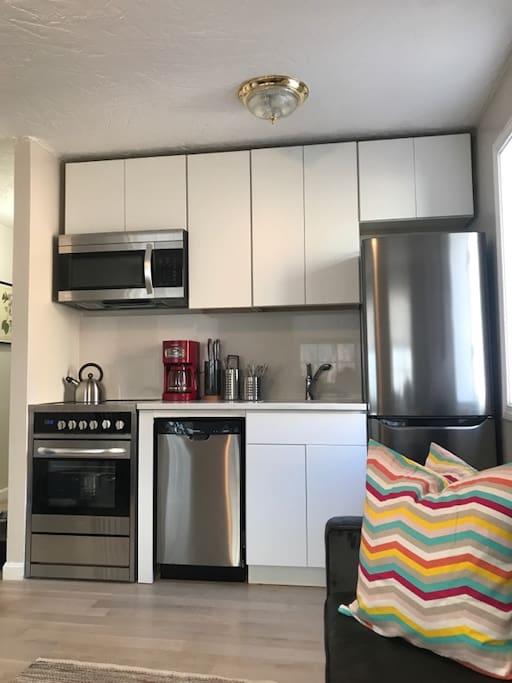 Brand new Euro-style kitchen with all you need to prepare a simple meal; or just enjoy a cup of coffee. We provide coffee, sugar, non dairy creamer for you.