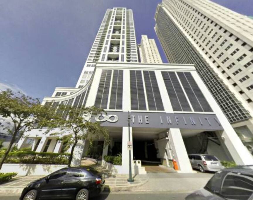 Comfortable 1 BR unit in the heart of BGC Apartments for Rent in