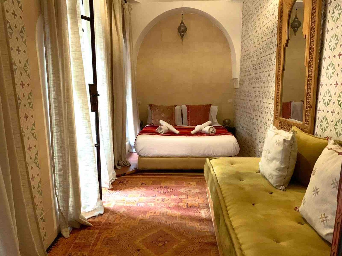 Charming Bedroom In Riad/B&B - Bed And Breakfasts For Rent In Marrakech ...