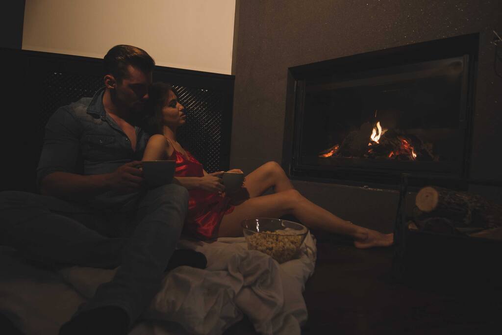 Enjoy the romantic Fireplace