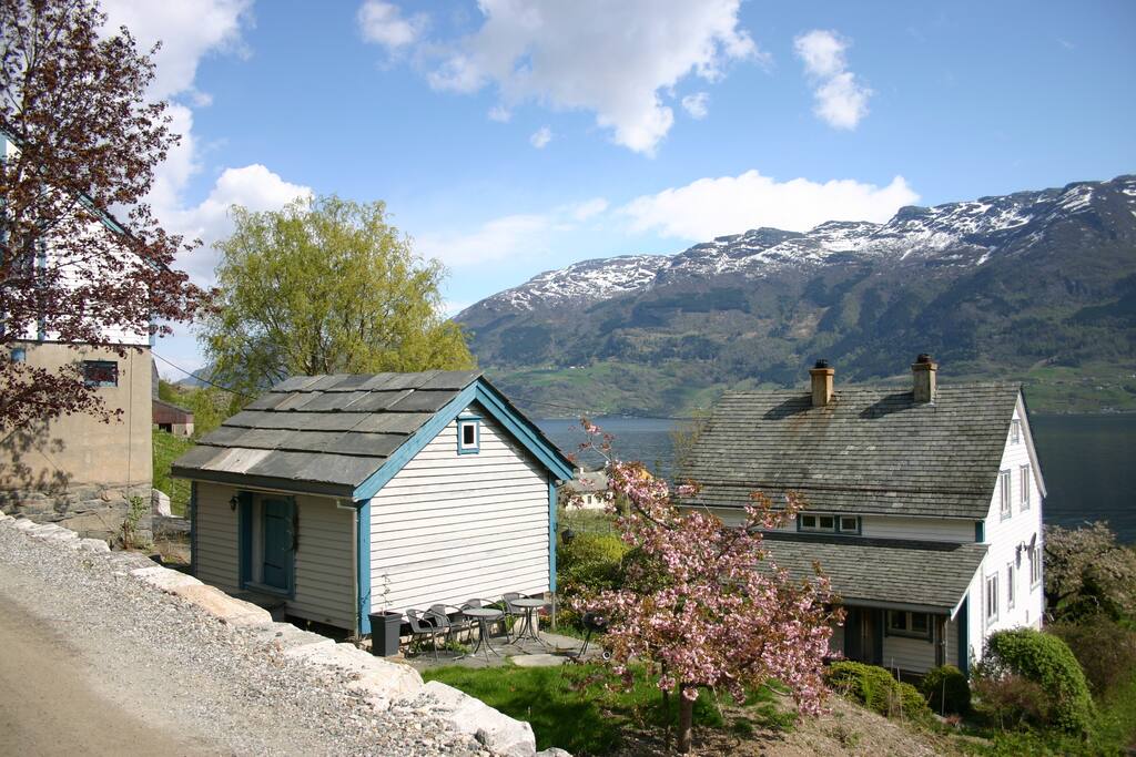 Welcome to our tiny cabin between the other farm houses. Main farm house is t.r. , and barn t.l.