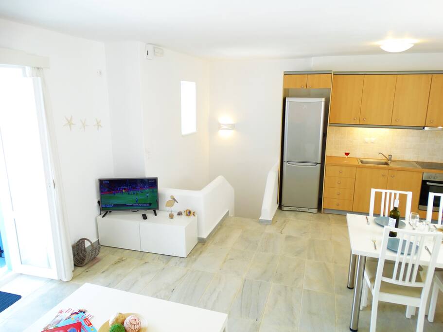 Kitchen & Living room