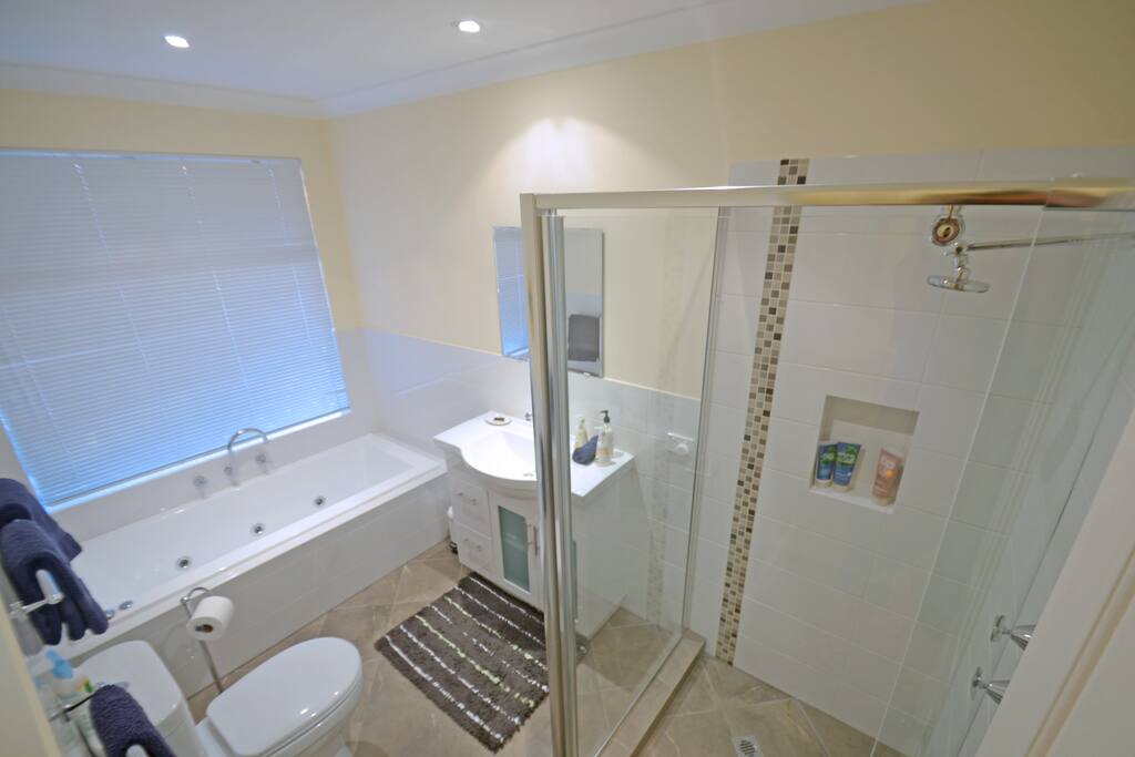 Bathroom with spa jet bath