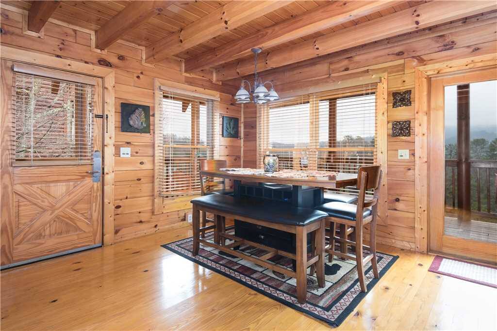 Building,Cottage,Cabin,Shelter,Balcony