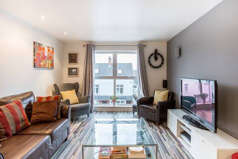 BELFAST IN STYLE !!! Best Location & Great Value !