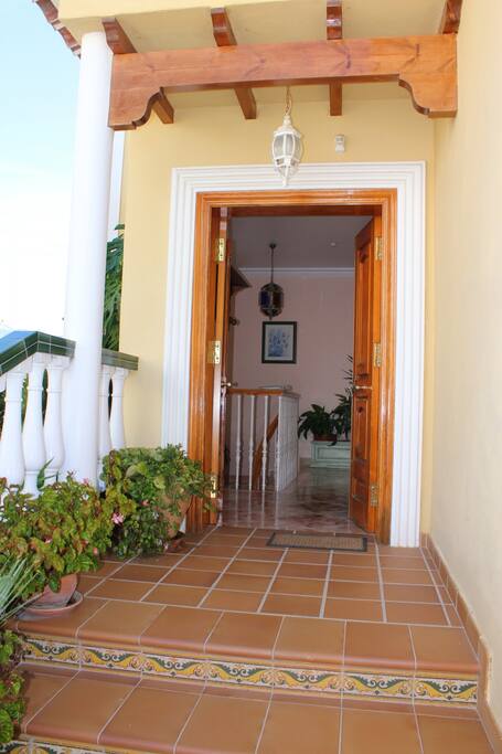 Entrada a la casa