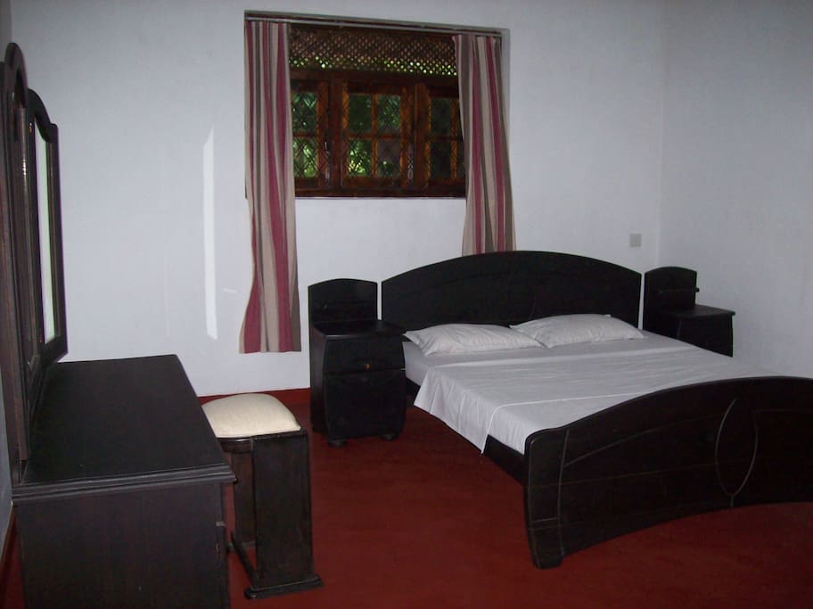 Bed room