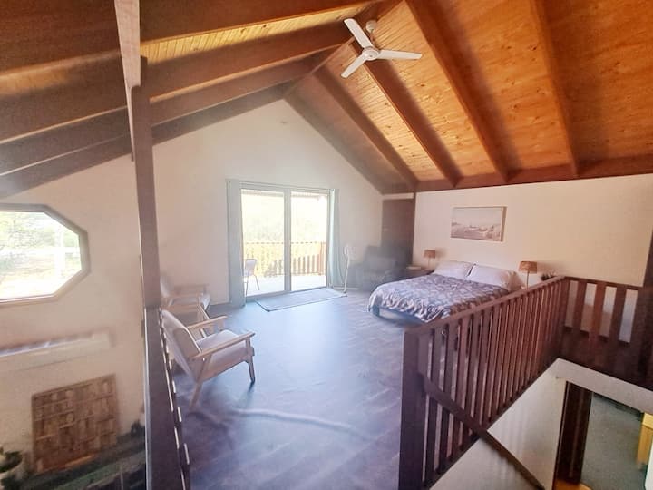 พื้นที่ชั้นลอยพร้อมวิวทางเข้าวิลสัน