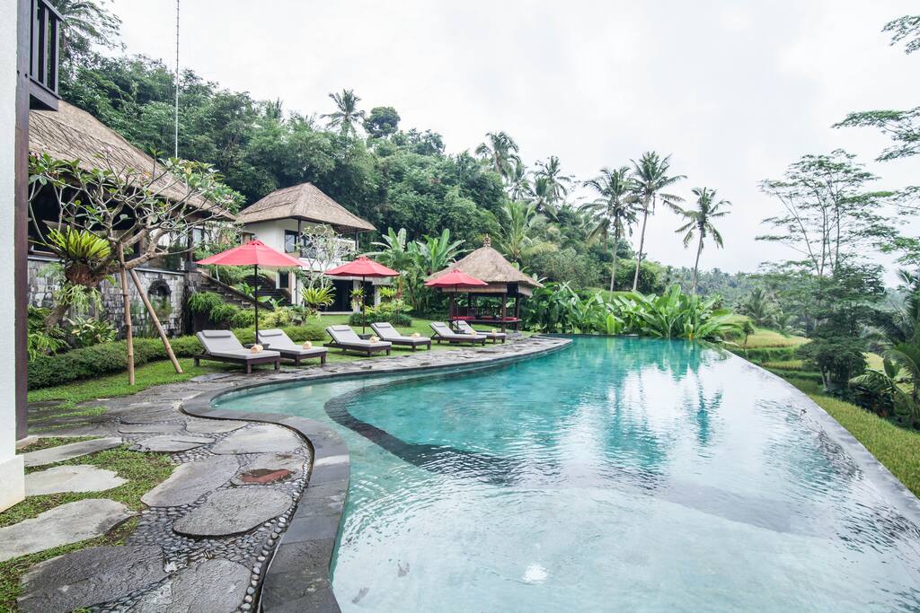 The pool and the view