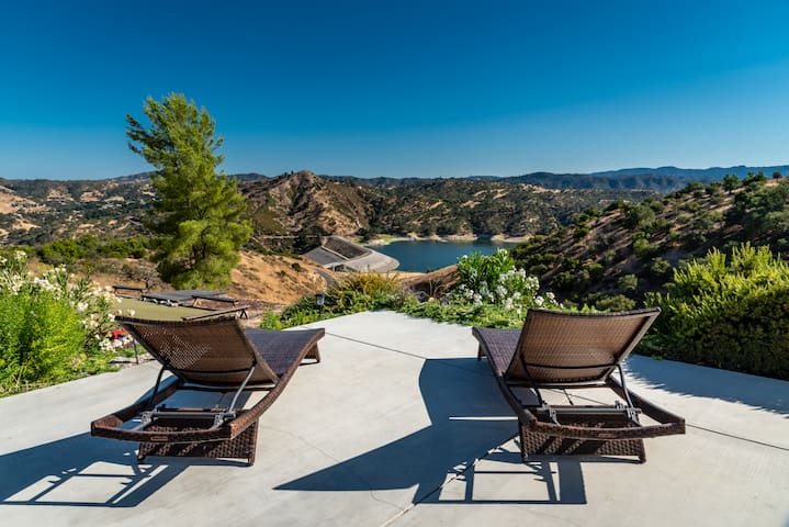 Airbnb Lake Nacimiento Vacation Rentals Places To Stay