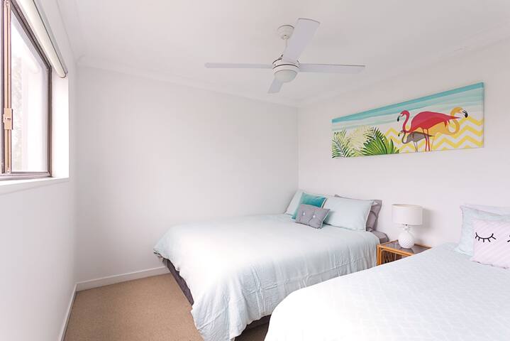 Perfect ocean views amazing location and modern gallery image 4