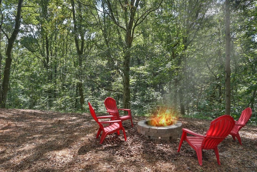 Enjoy our outdoor fire pit area in the evenings and unwind.