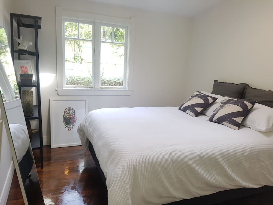 Queen bedroom
