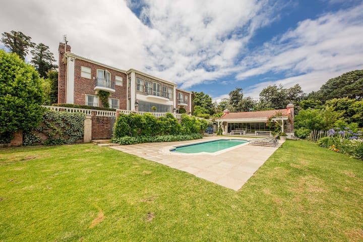 Constantia Villa Maxima – Cape Luxury Stay