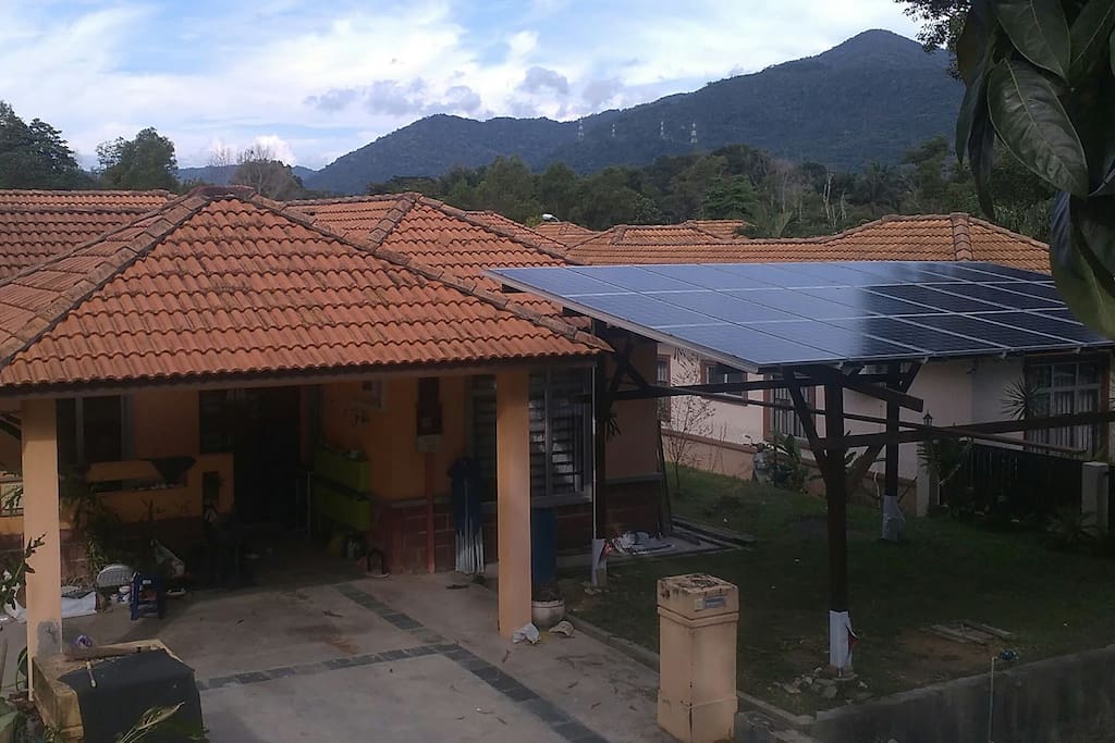 Assuring that wherever you are, you can enjoy the spectacular view of the surrounding hillsides of the Gunung Angsi with a cozy retreat under solar panel roof.