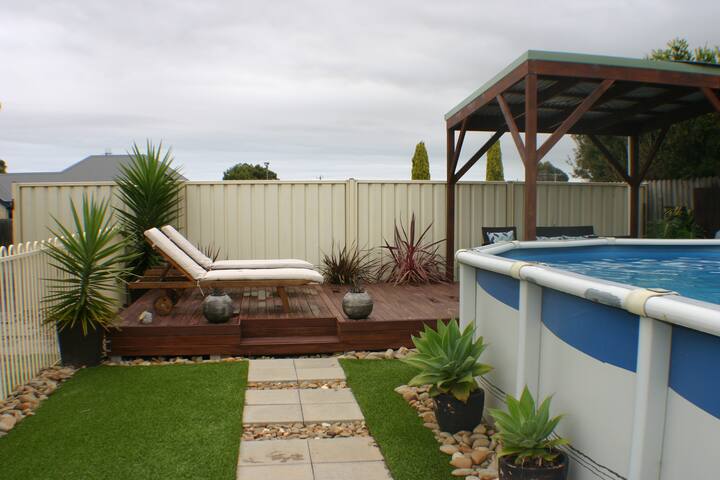 6 bedroom house Great Ocean Rd gallery image 5