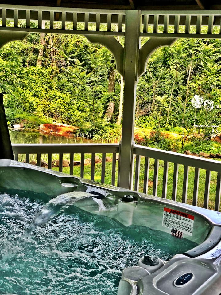 Apple Blossom Cottage HT is extra Tiny houses for Rent in Orrtanna, Pennsylvania, United States