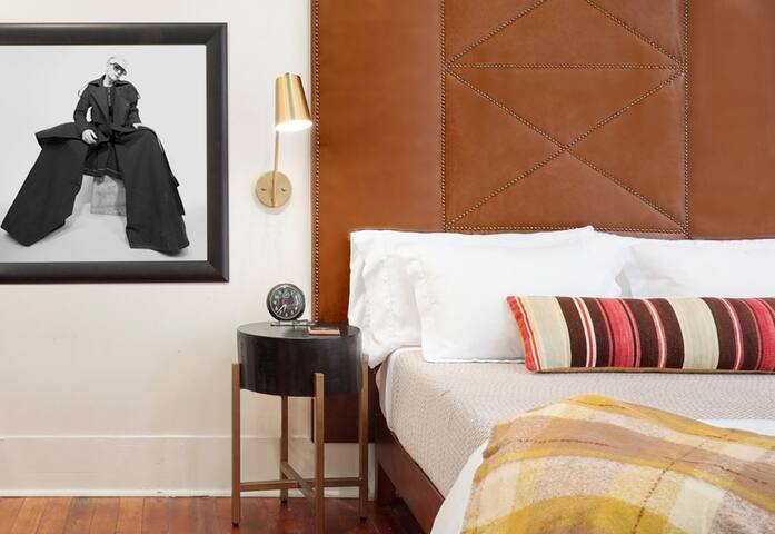 Downtown | Beautiful * Historic | 5 min to UT gallery image 5