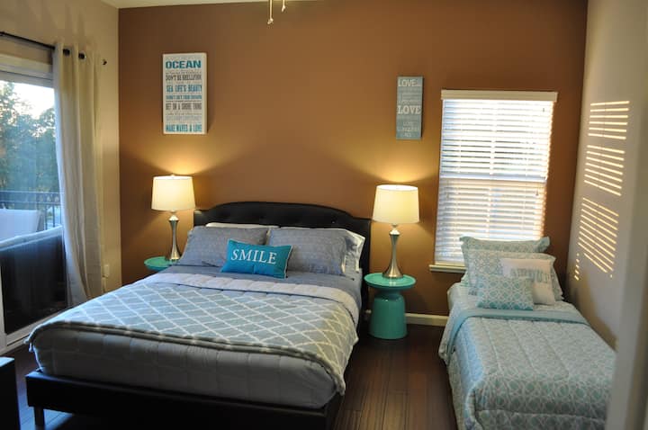 Dodatni krevet za goste na razvlačenje u glavnoj spavaćoj sobi s madracem od memorijske pjene Simmons - za 1 osobu