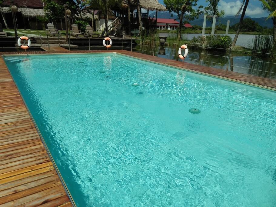 Floating Pool