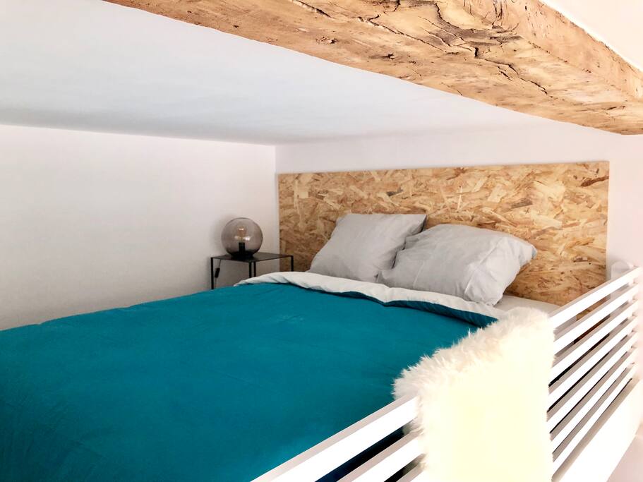 Chambre ouverte sur mezzanine
