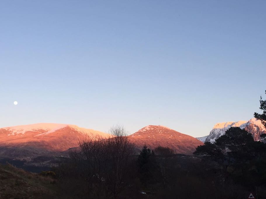 Traditionally restored Highland croft with spectacular views