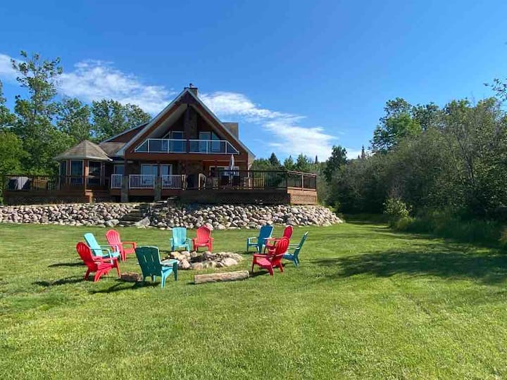 Luxury Waterfront Lake House on Lake Nosbonsing Cottages for Rent in