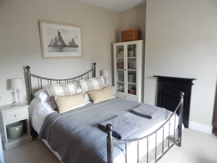 Спална соба 1
Двокреветна соба