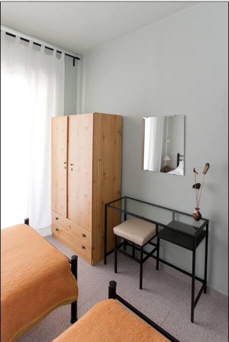 Bedroom_1