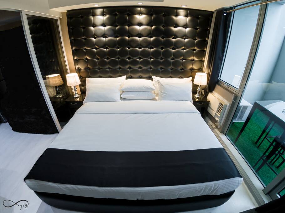 The absolute indulgence for 1 and enough space to fit a small family of 4.