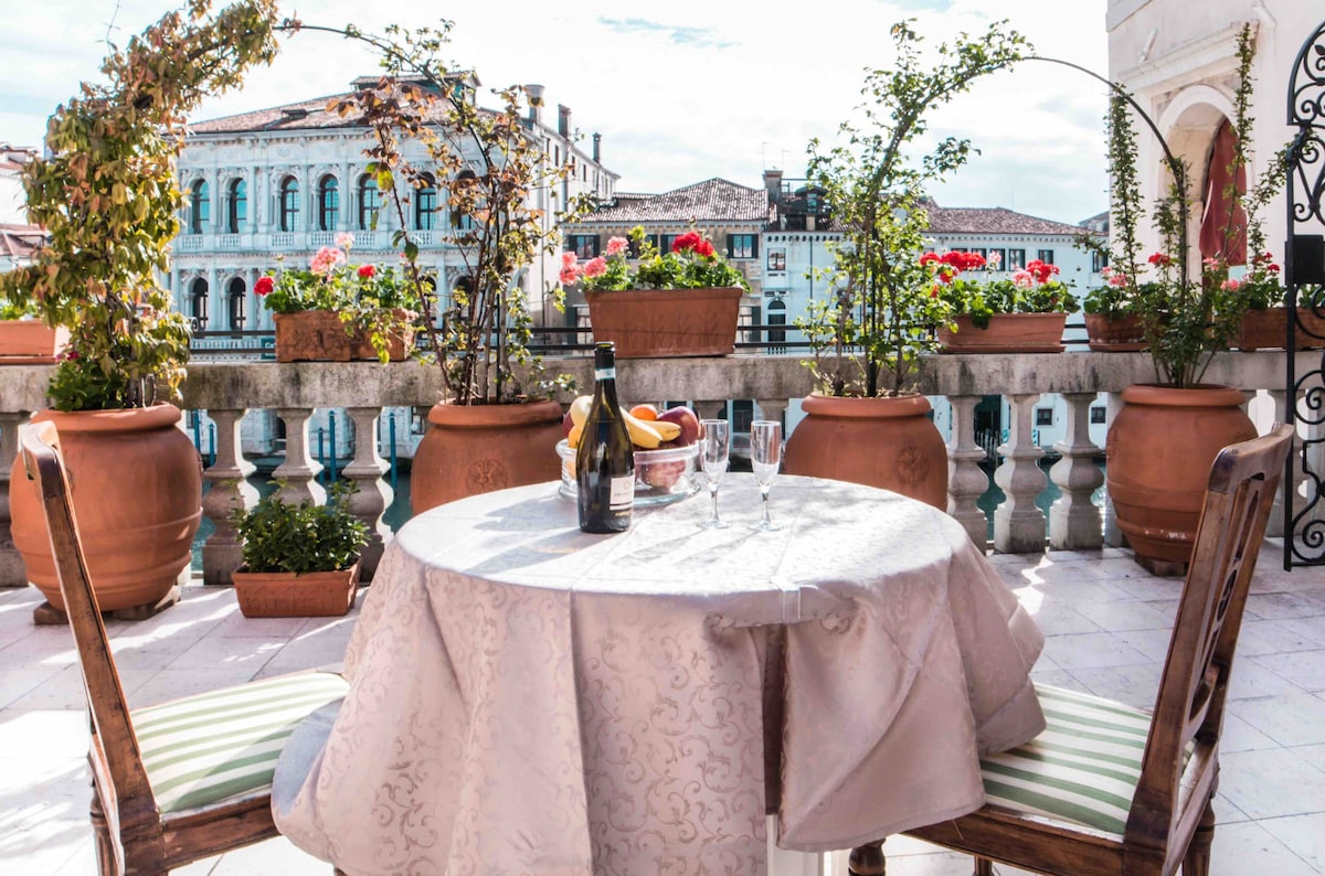 Best Airbnbs In Venice Italy