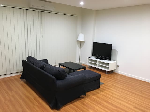 Rent Master Room In Wolli Creek Rent Master Room In Wolli Creek