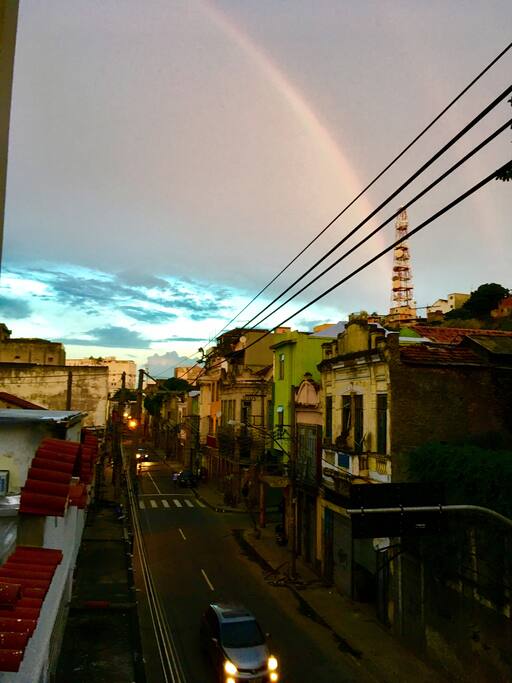 Vista da rua no fim da tarde