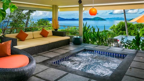 Romantic, Ocean View Villa FREE CAR, Infinity Pool