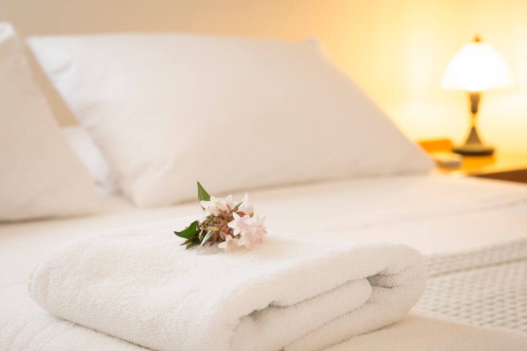 Organic COCO MAT Double Bed and an excellent breakfast are some of our highlights