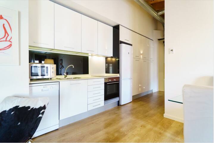 Valencia Luxury – Boutique Redonda Deluxe R18 gallery image 5